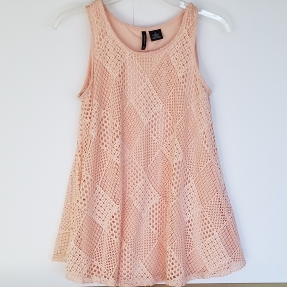 Beautiful Pink Lace Tunic - Picture 1 of 7